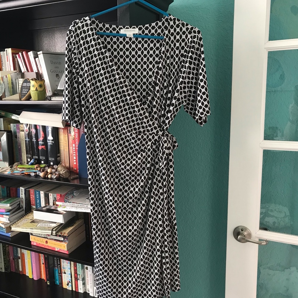 Elbow sleeve knee length faux wrap dress